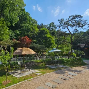 달의 정원 대표 사진