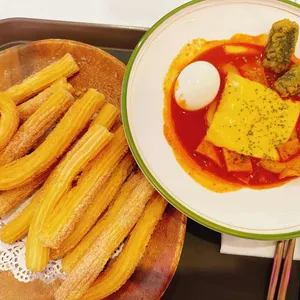 핑크트럭츄러스 사진
