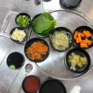돼지코 조개구이 사진