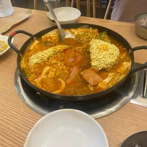 김뚜껑부대찌개 사진