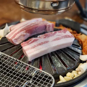 돼지대첩 대표 사진