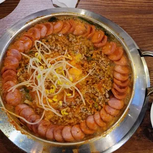 부대찌개대사관 사진