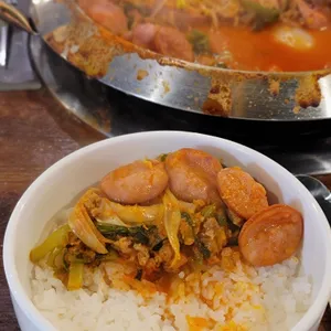 부대찌개대사관 사진