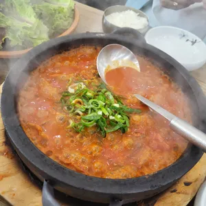 봄내멸치쌈밥 사진