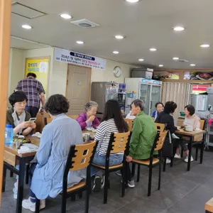 봄내멸치쌈밥 리뷰 사진