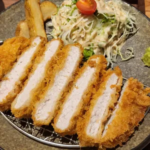 도토리돈까스 사진