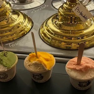 받터 사진