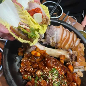 심야족발 사진