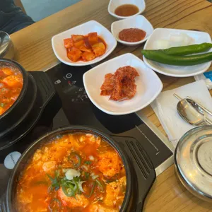 콩뼈숯뼈감자탕 사진