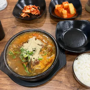 뼈때리는감자탕 사진
