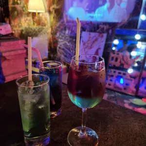 트릴로지 사진