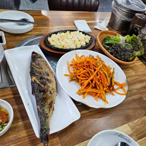 탐나종합어시장 사진