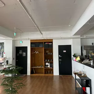 덴하그 리뷰 사진