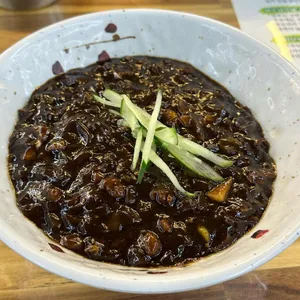 미옌 사진
