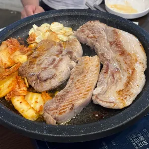 잠두봉 더나인 리뷰 사진