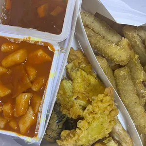 감탄떡볶이 장안홈타운점 사진