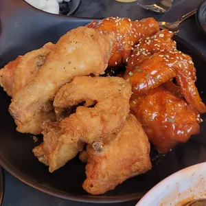 치킨매니아 대표 사진