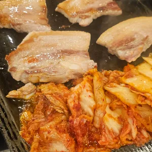 신김치생삼겹살 사진