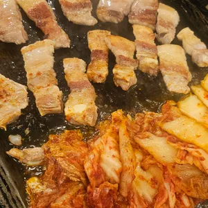 신김치생삼겹살 사진