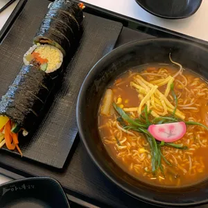 청담동마녀김밥 사진