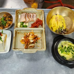 산아래 사진