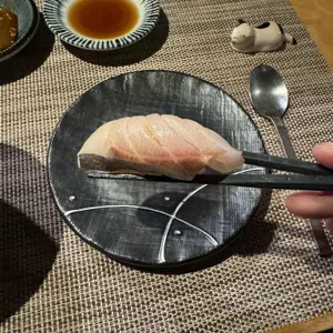 스시라쿠 리뷰 사진