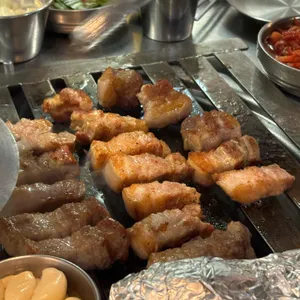 두툼 사진