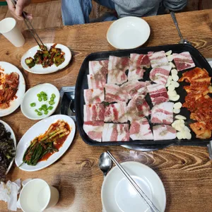 감자탕에소주한잔 사진