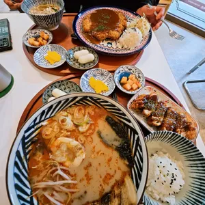 핵밥 사진