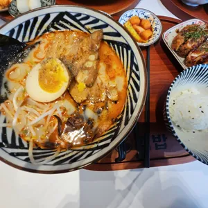 핵밥 사진