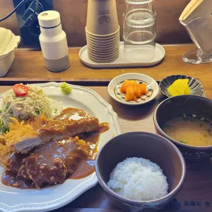 도토리돈까스 사진