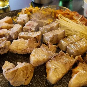 987솥뚜껑삼겹살 사진