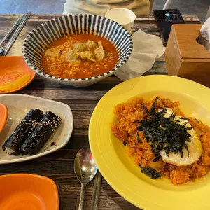 딸기하우스 꼬마김밥라면 사진