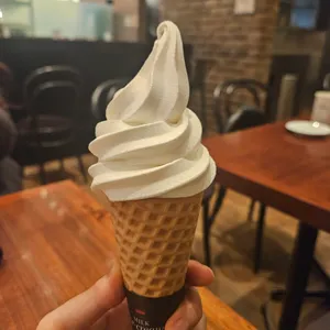 폴바셋 사진