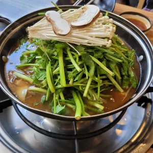 뽕빨샤브버섯칼국수 사진
