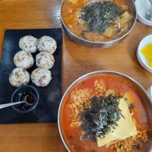 빨간세상라면학교 사진