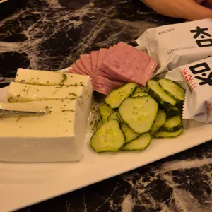 꼬치는밤 사진