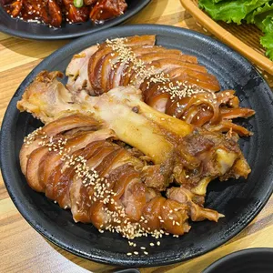 강씨가문의족발 사진