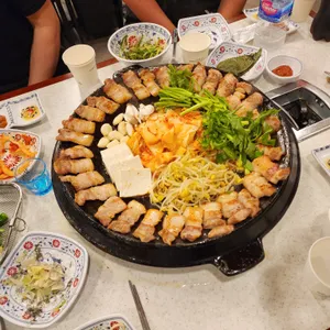 진짜무쇠삼겹 사진