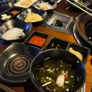 참숯삼인조 사진