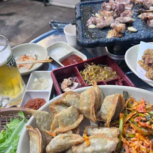 으뜸갈비랑붕어네치킨 사진