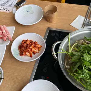 두둑한샤브칼국수 사진