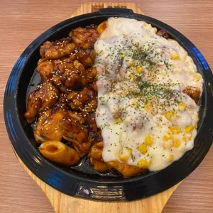 홀까닭 치킨에홀린까닭 사진