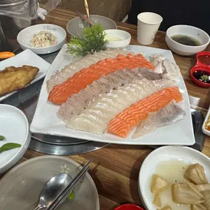 탐나종합어시장 사진
