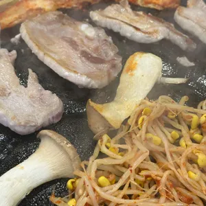 언양생고기 거북이 김치삼겹살 고추장불고기 사진