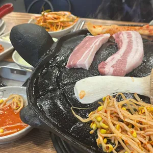 언양생고기 거북이 김치삼겹살 고추장불고기 사진