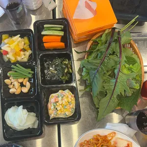 부뚜막솥뚜껑생삼겹살 사진