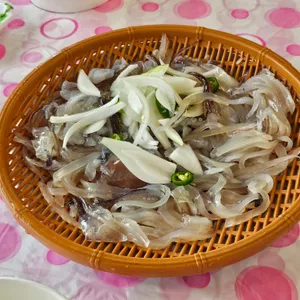 동명항오징어난전 사진
