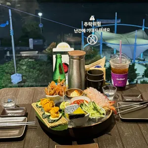일월육일 리뷰 사진