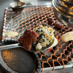 돼지전설 사진